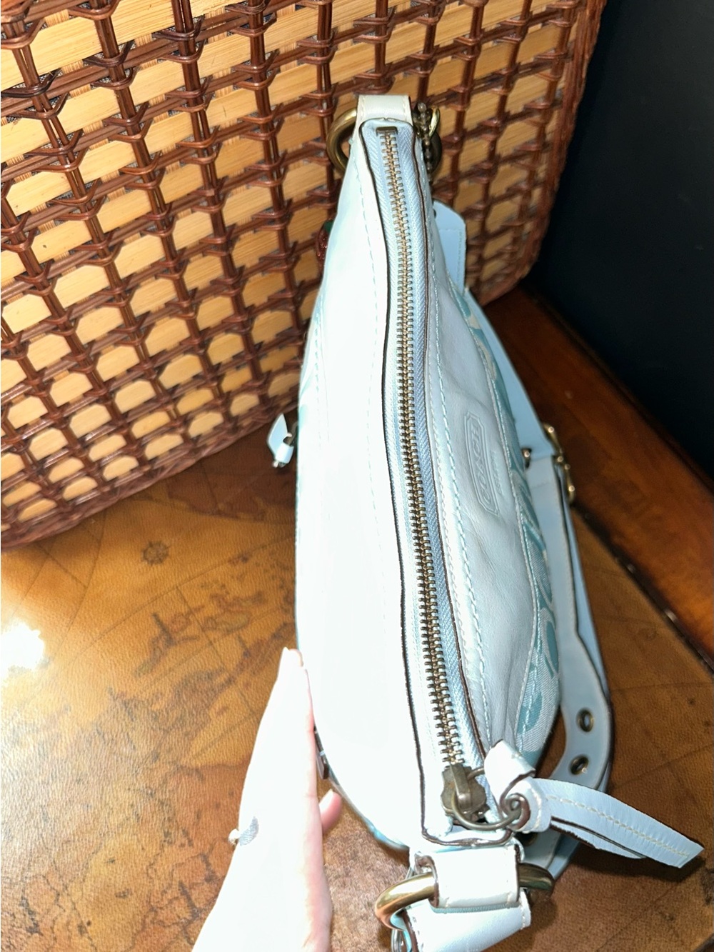 COACH 2006 Optic Signature light blue VINTAGE Canvas/Leather shoulder bag - Picture 9 of 16